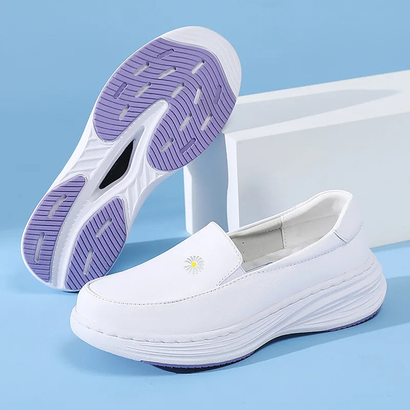 Sapato Profissional Conforto Total: Couro Legítimo, Antiderrapante e Anatômico – Ideal para Enfermagem e Longas Jornadas de Trabalho Casual round Toe Leather